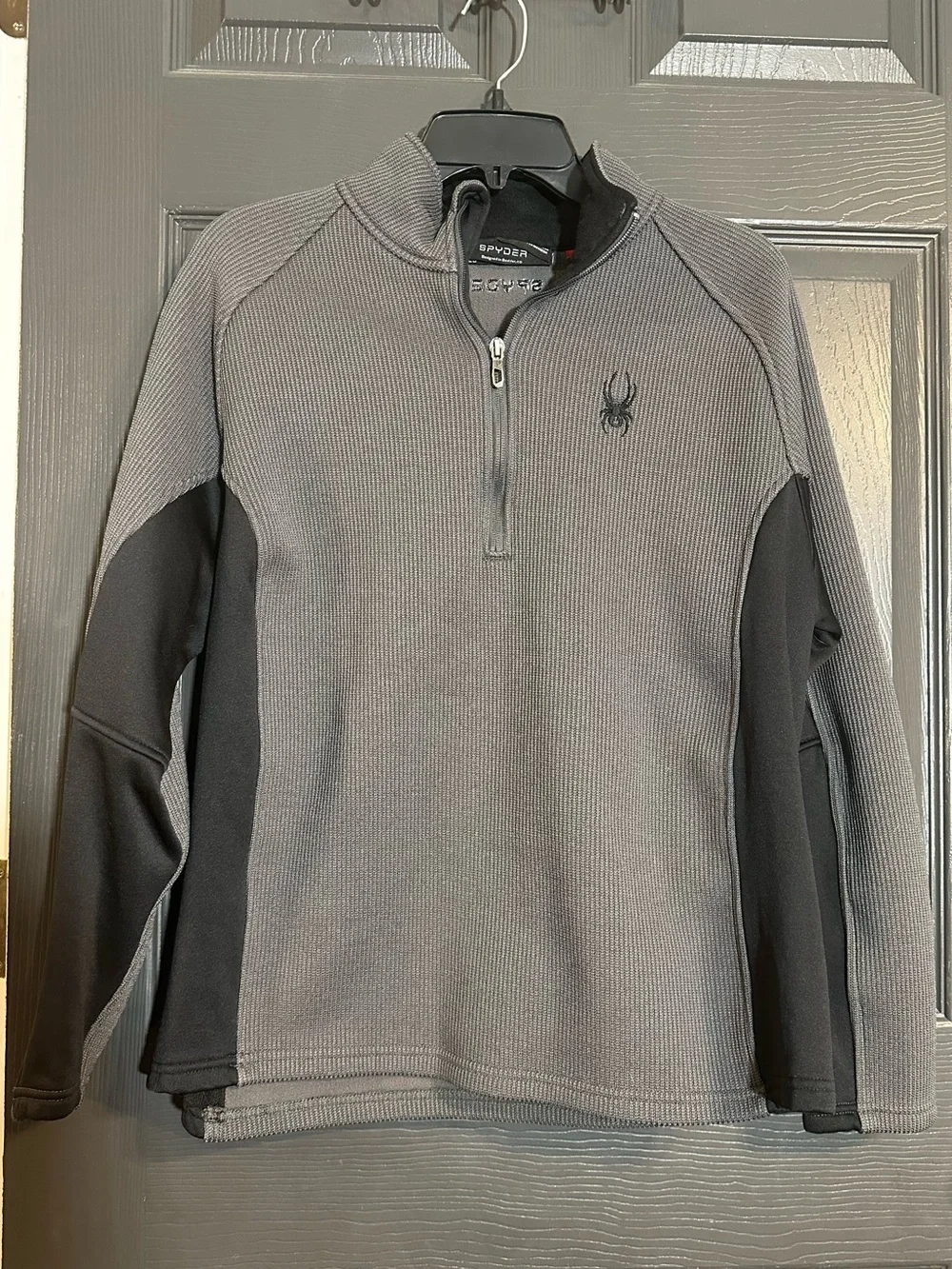 Spyder Men's Ribbed Half-Zip Pullover in Gray and Black